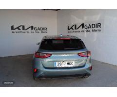 Kia Ceed 1.5 MHEV 118KW TECH DCT 160 5P de 2023 con 5 Km por 26.790 EUR. en Cadiz