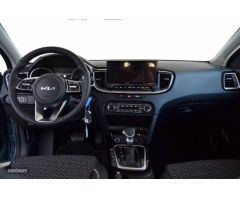 Kia Ceed 1.5 MHEV 118KW TECH DCT 160 5P de 2023 con 5 Km por 26.790 EUR. en Cadiz