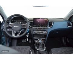Kia Ceed 1.5 MHEV 118KW TECH DCT 160 5P de 2023 con 5 Km por 26.790 EUR. en Cadiz