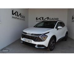 Kia Sportage 1.6 T-GDI HEV TECH AUTO 230 5P de 2023 con 5 Km por 37.990 EUR. en Cadiz