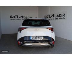 Kia Sportage 1.6 T-GDI HEV TECH AUTO 230 5P de 2023 con 5 Km por 37.990 EUR. en Cadiz