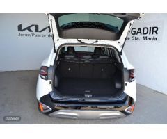 Kia Sportage 1.6 T-GDI HEV TECH AUTO 230 5P de 2023 con 5 Km por 37.990 EUR. en Cadiz