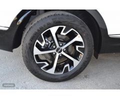 Kia Sportage 1.6 T-GDI HEV TECH AUTO 230 5P de 2023 con 5 Km por 37.990 EUR. en Cadiz