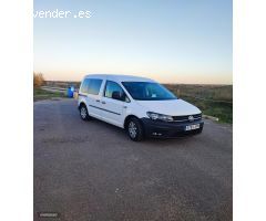 Volkswagen Caddy Kombi 2.o TDI BMT 5p 5L de 2019 con 184.000 Km por 15.500 EUR. en Valencia