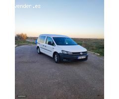 Volkswagen Caddy Kombi 2.o TDI BMT 5p 5L de 2019 con 184.000 Km por 15.500 EUR. en Valencia