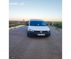 Volkswagen Caddy Kombi 2.o TDI BMT 5p 5L de 2019 con 184.000 Km por 15.500 EUR. en Valencia