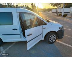 Volkswagen Caddy Kombi 2.o TDI BMT 5p 5L de 2019 con 184.000 Km por 15.500 EUR. en Valencia