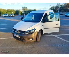 Volkswagen Caddy Kombi 2.o TDI BMT 5p 5L de 2019 con 184.000 Km por 15.500 EUR. en Valencia