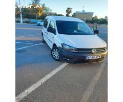 Volkswagen Caddy Kombi 2.o TDI BMT 5p 5L de 2019 con 184.000 Km por 15.500 EUR. en Valencia