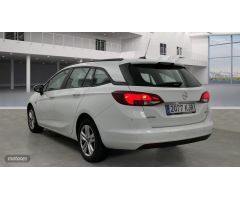 Opel Astra ST 1.6CDTI SELECTIVE de 2018 con 253.340 Km por 7.300 EUR. en Madrid