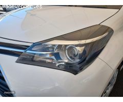 Toyota Yaris YARIS HYBRID 1.5 100H ACTIVE 5P de 2016 con 92.111 Km por 14.700 EUR. en Pontevedra