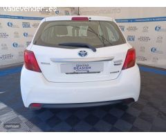 Toyota Yaris YARIS HYBRID 1.5 100H ACTIVE 5P de 2016 con 92.111 Km por 14.700 EUR. en Pontevedra