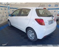 Toyota Yaris YARIS HYBRID 1.5 100H ACTIVE 5P de 2016 con 92.111 Km por 14.700 EUR. en Pontevedra