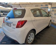 Toyota Yaris YARIS HYBRID 1.5 100H ACTIVE 5P de 2016 con 92.111 Km por 14.700 EUR. en Pontevedra