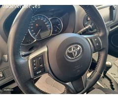 Toyota Yaris YARIS HYBRID 1.5 100H ACTIVE 5P de 2016 con 92.111 Km por 14.700 EUR. en Pontevedra