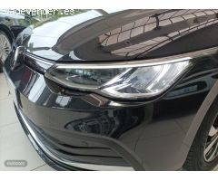 Volkswagen Golf GOLF VIII 1.5 TSI LIFE 5P de 2021 con 65.670 Km por 24.500 EUR. en Pontevedra