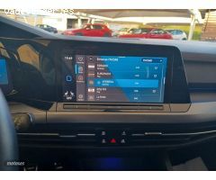 Volkswagen Golf GOLF VIII 1.5TSI LIVE 5P de 2021 con 66.864 Km por 24.500 EUR. en Pontevedra