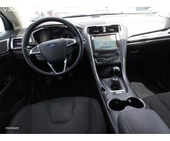 Ford Mondeo 2.0TDCI TITANIUM 150CV de 2018 con 202.981 Km por 12.700 EUR. en Madrid