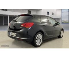 Opel Astra 1.6CDTI S/S SELECTIVE 136CV de 2014 con 184.565 Km por 6.700 EUR. en Madrid