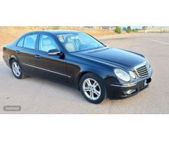 Mercedes Clase E E 220 CDI Avantgarde 2007. Diesel de 2007 con 70.735 Km por 15.500 EUR. en Malaga