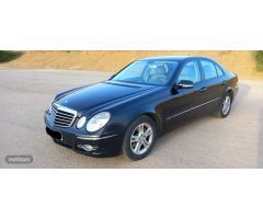 Mercedes Clase E E 220 CDI Avantgarde 2007. Diesel de 2007 con 70.735 Km por 15.500 EUR. en Malaga