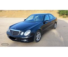 Mercedes Clase E E 220 CDI Avantgarde 2007. Diesel de 2007 con 70.735 Km por 15.500 EUR. en Malaga