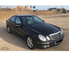 Mercedes Clase E E 220 CDI Avantgarde 2007. Diesel de 2007 con 70.735 Km por 15.500 EUR. en Malaga