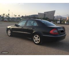 Mercedes Clase E E 220 CDI Avantgarde 2007. Diesel de 2007 con 70.735 Km por 15.500 EUR. en Malaga