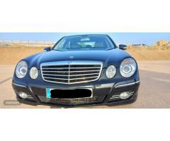Mercedes Clase E E 220 CDI Avantgarde 2007. Diesel de 2007 con 70.735 Km por 15.500 EUR. en Malaga