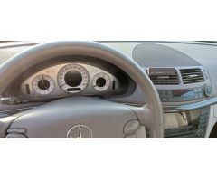 Mercedes Clase E E 220 CDI Avantgarde 2007. Diesel de 2007 con 70.735 Km por 15.500 EUR. en Malaga