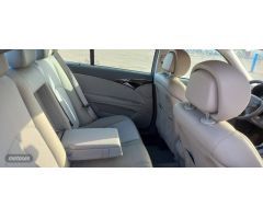 Mercedes Clase E E 220 CDI Avantgarde 2007. Diesel de 2007 con 70.735 Km por 15.500 EUR. en Malaga