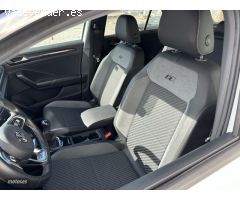 Volkswagen T-Roc Sport 1.5 TSI 110kW 150CV de 2019 con 20.818 Km por 24.900 EUR. en Las Palmas
