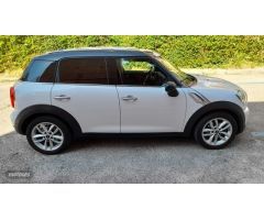 Mini Countryman Cooper D de 2011 con 224.000 Km por 7.800 EUR. en Madrid