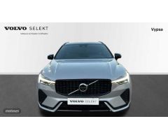 Volvo XC 60 XC60 Plus, B4 (diesel), Diesel, Dark de 2022 con 14.676 Km por 57.900 EUR. en Malaga