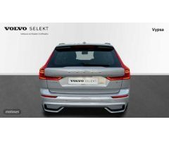Volvo XC 60 XC60 Plus, B4 (diesel), Diesel, Dark de 2022 con 14.676 Km por 57.900 EUR. en Malaga