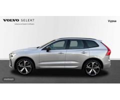 Volvo XC 60 XC60 Plus, B4 (diesel), Diesel, Dark de 2022 con 14.676 Km por 57.900 EUR. en Malaga