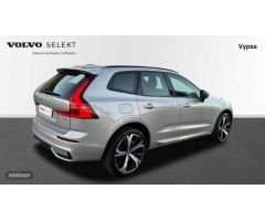 Volvo XC 60 XC60 Plus, B4 (diesel), Diesel, Dark de 2022 con 14.676 Km por 57.900 EUR. en Malaga