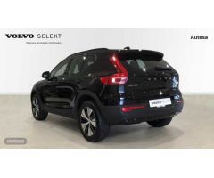 Volvo XC40 Recharge Plus, T4 plug-in hybrid, Electrico/Gasolina, Dark de 2023 con 7 Km por 47.500 EU