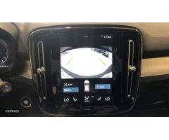 Volvo XC40 Recharge Plus, T4 plug-in hybrid, Electrico/Gasolina, Dark de 2023 con 7 Km por 47.500 EU