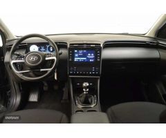 Hyundai Tucson 1.6 TGDI Maxx 4x2 de 2022 con 31.389 Km por 27.390 EUR. en Almeria