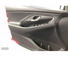 Hyundai i30 1.5 DPI Klass SLX 110 de 2023 con 3.161 Km por 20.090 EUR. en Islas Baleares