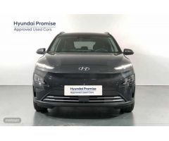 Hyundai Kona Electric Style Sky 150kW de 2023 con 3.956 Km por 41.200 EUR. en Islas Baleares