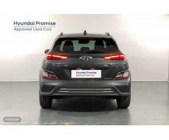 Hyundai Kona Electric Style Sky 150kW de 2023 con 3.956 Km por 41.200 EUR. en Islas Baleares