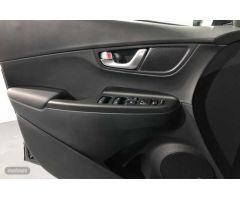 Hyundai Kona Electric Style Sky 150kW de 2023 con 3.956 Km por 41.200 EUR. en Islas Baleares