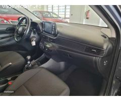 Hyundai i20 1.2 MPI Klass de 2021 con 64.249 Km por 15.100 EUR. en Madrid