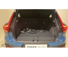 Volvo XC40 XC40 Recharge Core, T4 plug-in hybrid, Electrico/Gasolina, Bright de 2023 con 150 Km por