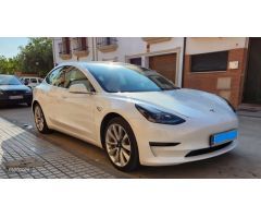 Tesla Model 3 RWD de 2020 con 60.800 Km por 33.000 EUR. en Madrid