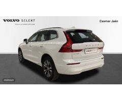 Volvo XC 60 XC60 Momentum Pro, B4 mild hybrid (diesel) de 2022 con 30.055 Km por 49.900 EUR. en Jaen