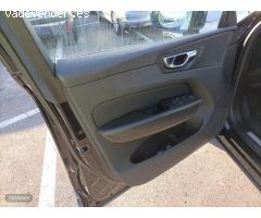 Volvo XC 60 XC60 D3 MOMENTUM MANUAL MY19 de 2018 con 79.775 Km por 30.990 EUR. en Huelva