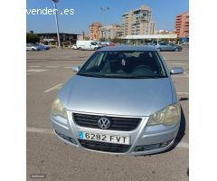 Volkswagen Polo 1.4,gasolina 5 p de 2007 con 156.500 Km por 3.500 EUR. en Murcia